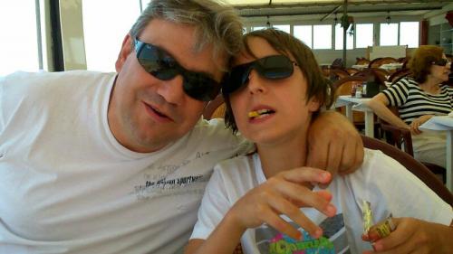 Otra vez con su padre